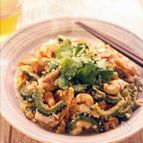 しっかり味だからゴハンが進む！タイ風ゴーヤチャンプルー