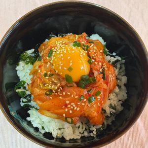 すみの作ってみた!投稿(辛うま☆サーモンキムチユッケ)