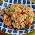 【夏野菜たっぷり！】鶏ももと厚揚げのわさびネギ塩から揚げ