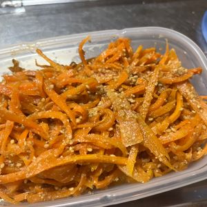 リサの作ってみた!投稿(【にんじんのごま和え】レンジで簡単！常備菜やお弁当に♪)