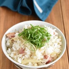【新生姜とベーコンの炊き込みご飯】さわやかさとコク旨のコラボ