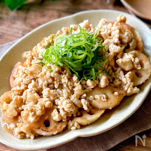 【揚げれんこんのそぼろあんかけ】米粉でとろ〜りあん♪