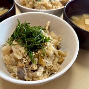 401152の作ってみた!投稿(作業時間５分！【さばと舞茸の炊き込みご飯】)