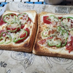 M＊Pの作ってみた!投稿(オイスターソースで簡単ピザトースト)