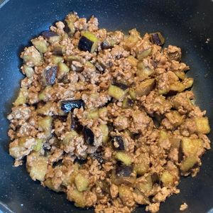 カッパの作ってみた!投稿(トロける旨さ！大人も子供もがっつく♡︎茄子そぼろ丼)