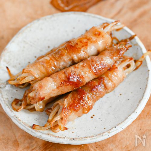 冷めてもおいしい！ボリュームおかず♪もやしの肉巻き