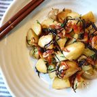 冷めても美味しい！じゃがいもと桜海老の塩バター炒め