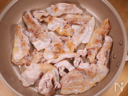 行列の中華屋さんの🍚豚バラなすの油淋鶏風の甘酢炒め🤩工程4