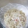 レンジで4分！【にんじんとえのきの無限ツナ和え】お弁当にも◎の工程2