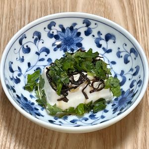 キャピタンの作ってみた!投稿(コスパ最強ウマウマ！塩昆布とごま油の冷やっこ)