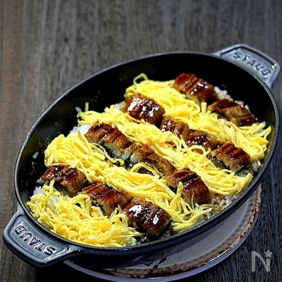 オーバルホットプレートで「うなぎ飯」