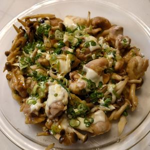ヒラメの作ってみた!投稿(とろ～りチーズのピザみたいな照り焼きチキン⭐和風ネギベエ風⭐)