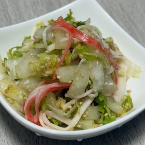 みーこの作ってみた!投稿(白菜で簡単副菜♡『白菜とかにかまのごまポン酢サラダ』)