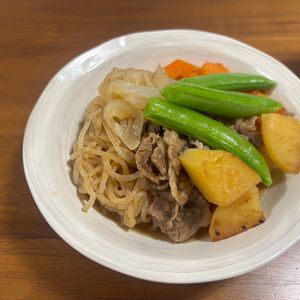 こむぎの作ってみた!投稿(和食の王道！基本の肉じゃが♩昔ながらのシンプルで優しいお味)