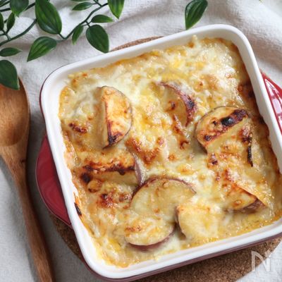 さつまいもと鶏肉の豆乳味噌グラタン
