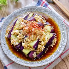 簡単副菜♡『レンチン蒸しなす』〜簡単ポン酢の香味だれがけ〜