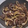 がっつり満足♪ご飯もすすむ【甘辛焼きうどん】の工程3