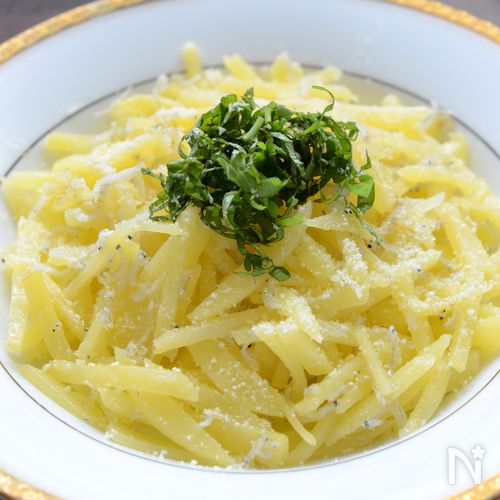 【じゃが芋とじゃこのイタリア風炒め】やみつき&簡単おつまみ!