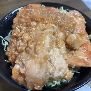 なおの作ってみた!投稿(鶏むね肉1枚で作る♪【濃厚味噌ダレカツ丼】)
