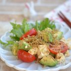アボカドと豆腐のカリカリしらすサラダ