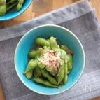 レンジで簡単・味しみ枝豆の出汁漬け【調理時間5分】