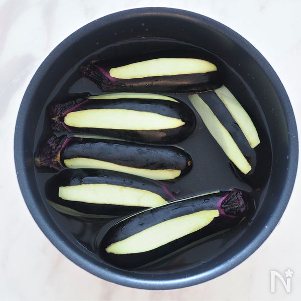 出汁が染みる！茄子の甘辛煮 | レシピサイトNadia