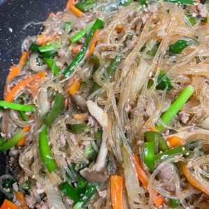 419400の作ってみた!投稿(韓国春雨で作る基本の簡単本格チャプチェ【韓国料理】)