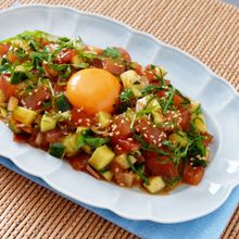 何度でも食べたい！！夏野菜のシャキシャキまぐろユッケ