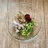暑い日でもさっぱり♪【ささみときゅうりの梅かつお和え】の工程2