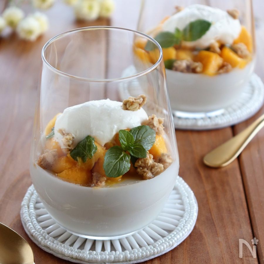 マンゴーココナッツチーズケーキパフェのレシピ