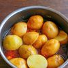 味しみ新じゃがと手羽元の照り煮の工程3