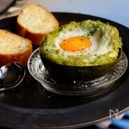 ５分でオシャ飯☆アボカドココット・エッグスラット！