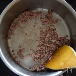 ペロリとなくなる! ピーマンのそぼろ煮【作り置き】 | レシピ ペロリとなくなる! ピーマンのそぼろ煮【作り置き】 | レシピ