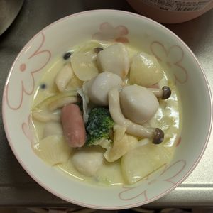 冬生まれ。の作ってみた!投稿(里芋とブロッコリーときのこ《クリームシチュー》)