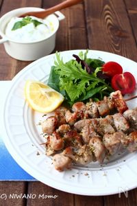 豚肉のスブラキ （ギリシャ風 串焼き肉）