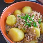 じゃがいもと鶏ひき肉のコクうま煮