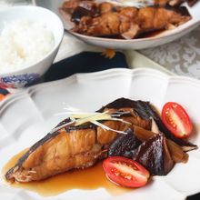 新米に合う ヒラメの煮付け しいたけと長ねぎ添え