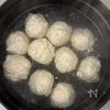 ふわふわ鶏団子とキャベツの《旨塩♡鶏だし鍋》の工程2