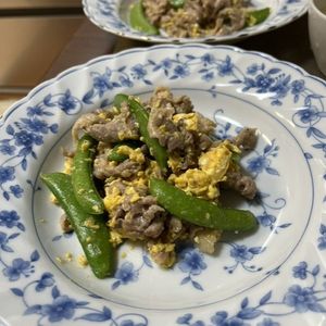Hikeyの作ってみた!投稿(【豚肉とスナップエンドウの卵炒め】しゃきふわ♡春の三色炒め)
