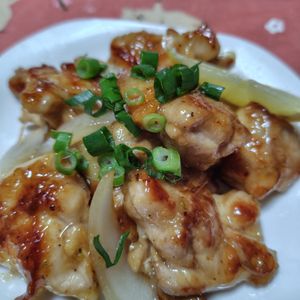 コスモスの作ってみた!投稿(行列の定食屋さんの🤩鶏のガリバタオイスター炒め定食🍚)