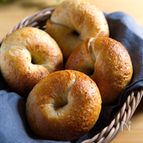 3分こねるだけ♪冷蔵発酵で作る全粒粉ベーグル