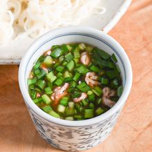 がっつり食べよう！そうめんのニラ豚オイスターつけ汁