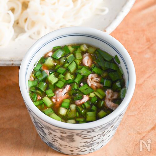 がっつり食べよう！そうめんのニラ豚オイスターつけ汁