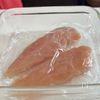【レンジで超簡単!プルドチキンのバゲット】子どもウケも◎の工程1