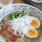 「松茸のお吸い物で味噌ラーメン」お好みの味噌でOK！