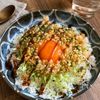 3分で作れる爆速飯！「カリカリ♡天かす目玉焼き丼」