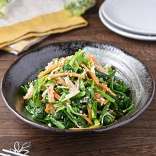子どもも大好き野菜たっぷり【ほうれん草とえのきのナムル】