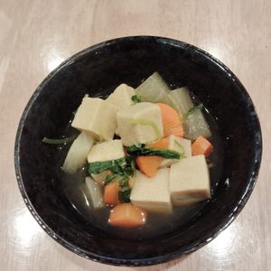 1150882の作ってみた!投稿(【高野豆腐と野菜の煮物】栄養満点！ダイエットに◎)