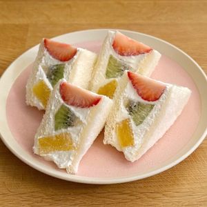 やあの作ってみた!投稿(ヨーグルトクリームが爽やか♡絶品フルーツサンド)
