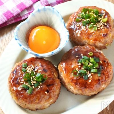 大満足の節約簡単レシピ!
豚ひき肉のつくね